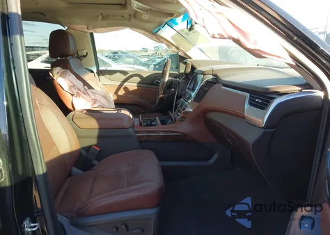 2020 Chevrolet Suburban 2Wd Premier z USA, uszkodzony, nr VIN 1GNSCJKC0LR102645